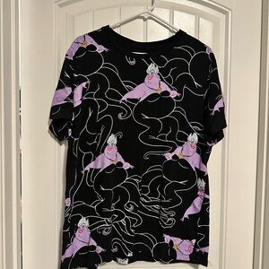 Disney Parks Villains Ursula All Over Print Tee Size Large